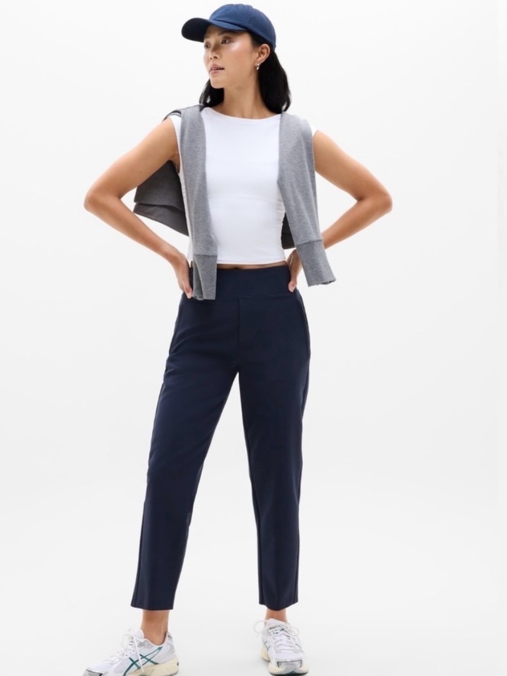 ATHLETA Endless Pant in NAVY size 12 Petite